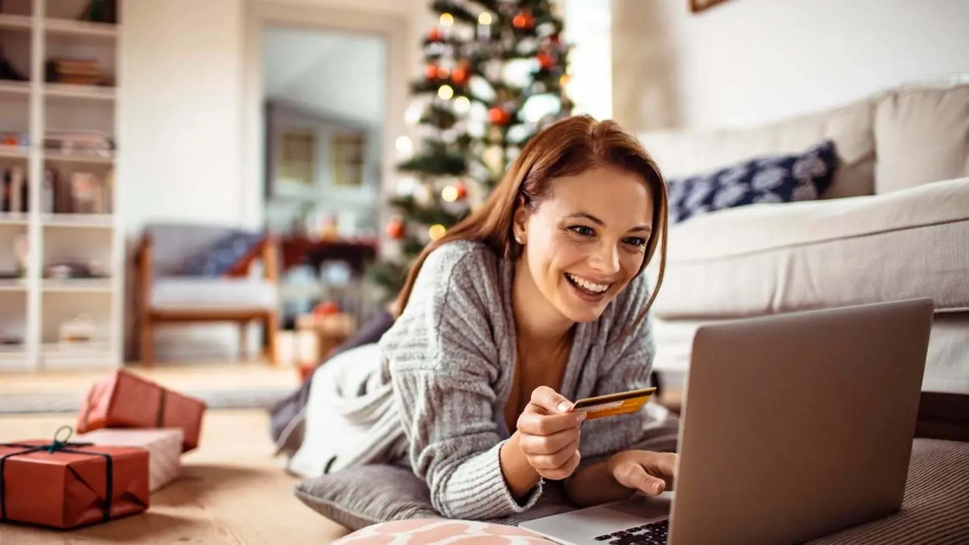 STUDIO FIVE - Boost Your E-Commerce Site for Christmas | Effective Strategies to Increase Sales