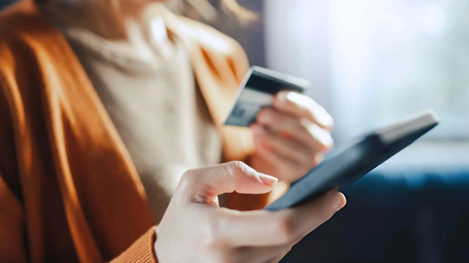 STUDIO FIVE - mCommerce Evolution: The Future of Mobile Retail